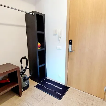 Vallikaeaeru Lejlighed Pärnu